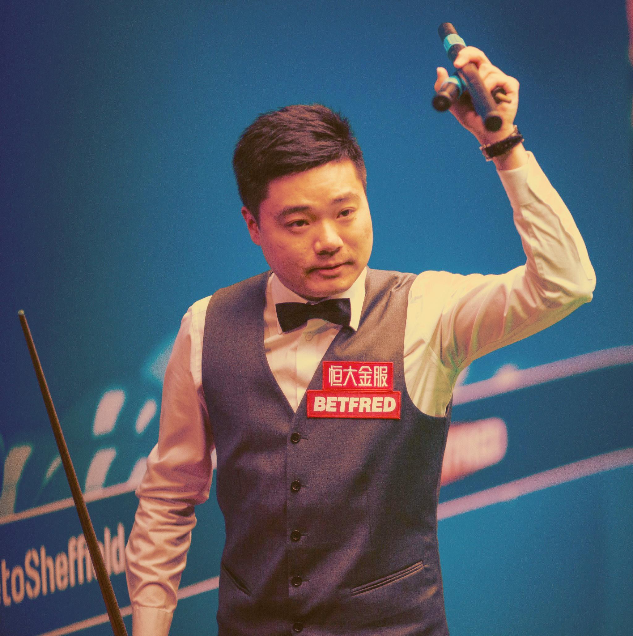 NBA卡位战，库里爆发全场，勇士险胜灰熊​.